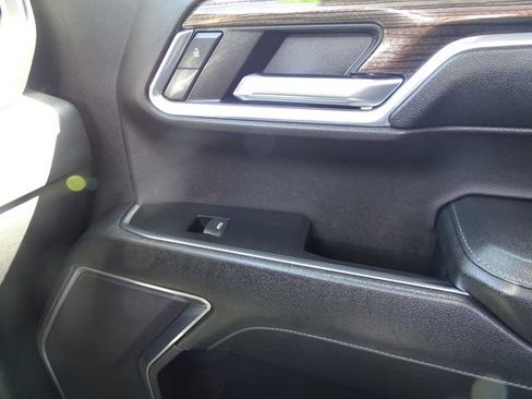 Used 2024 Chevrolet Silverado 1500 RST AWD/4WD image 8