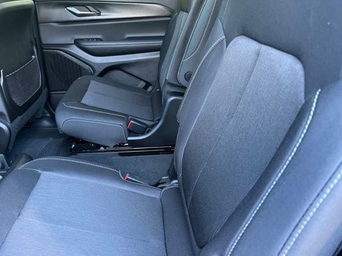 New 2025 Jeep Grand Cherokee L Laredo w/ Luxury Tech Group I image 22