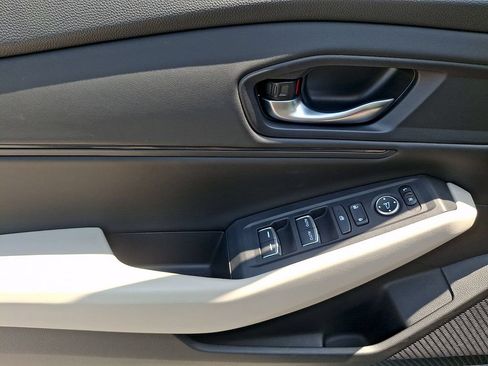 Used 2024 Honda Accord EX image 12