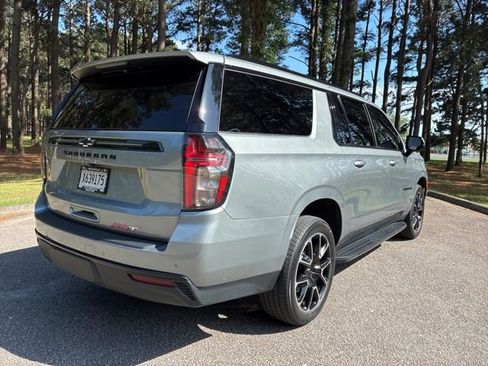 Used 2023 Chevrolet Suburban RST w/ Luxury Package AWD/4WD image 3