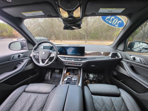 Used 2025 BMW X5 xDrive40i image 16