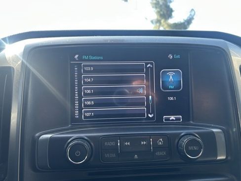 Used 2018 Chevrolet Silverado 1500 LT w/ All Star Edition image 9