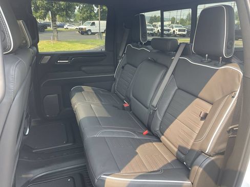 New 2026 GMC Sierra 2500 AT4X w/ LPO, Black Badging Package AWD/4WD image 26