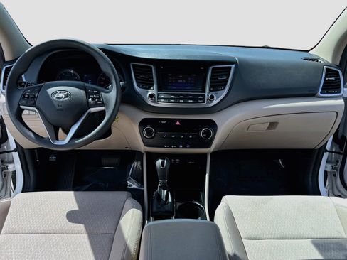 Used 2018 Hyundai Tucson SE FWD image 14