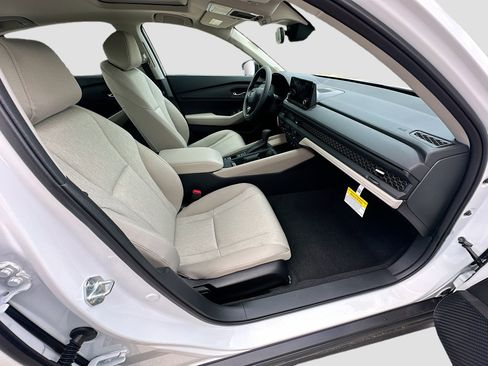 New 2025 Honda Accord SE image 22