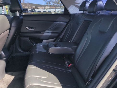 Used 2022 Hyundai Elantra Limited w/ Cargo Package image 23