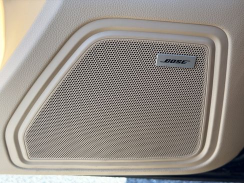 Certified 2020 Porsche Macan image 24