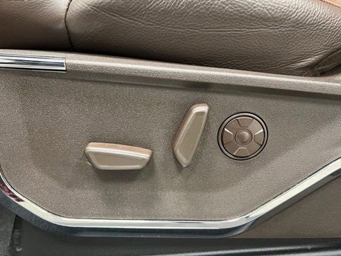 Used 2025 Ford F350 King Ranch w/ FX4 Off-Road Package image 21