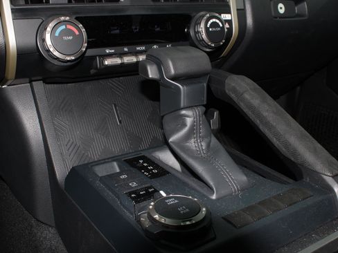 Used 2025 Toyota Tacoma SR5 image 12