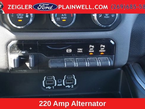 Used 2024 RAM 2500 Big Horn w/ Off Road Package AWD/4WD image 19