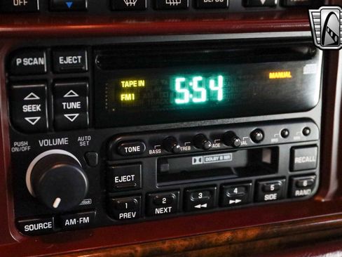 Used 1996 Buick Roadmaster Limited image 23