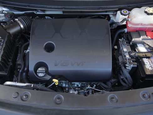 Used 2022 Buick Enclave Essence w/ Sport Touring Edition image 9