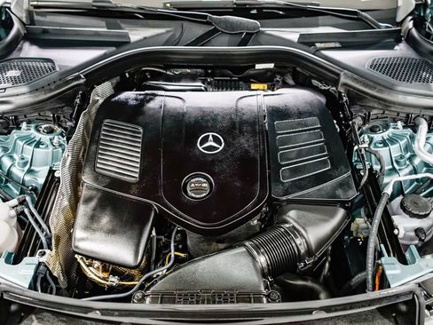 Used 2026 Mercedes-Benz GLC 300 image 28