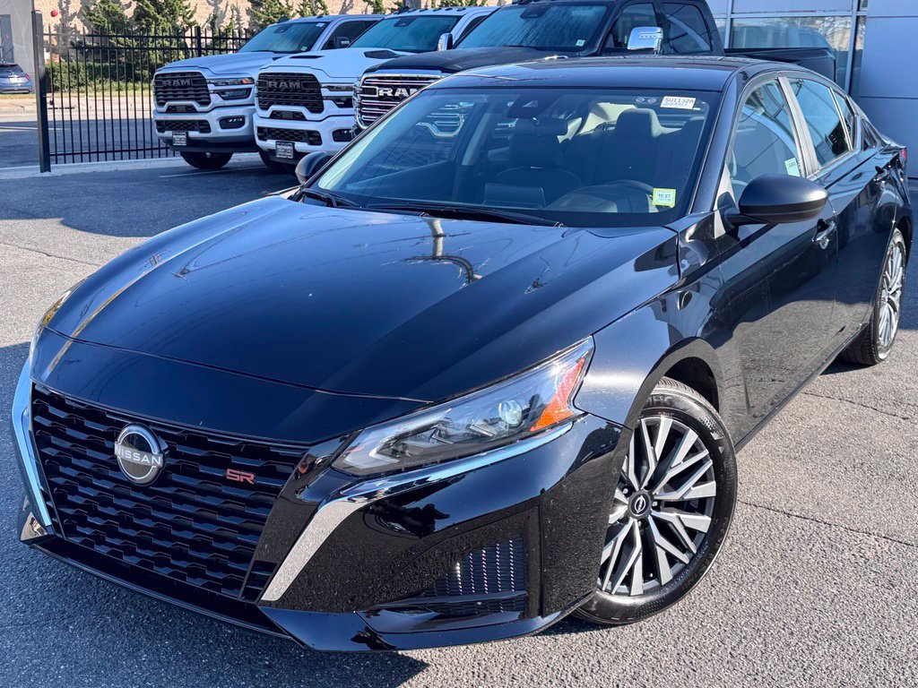 Used 2026 Nissan Altima 2.5 SV FWD image 3