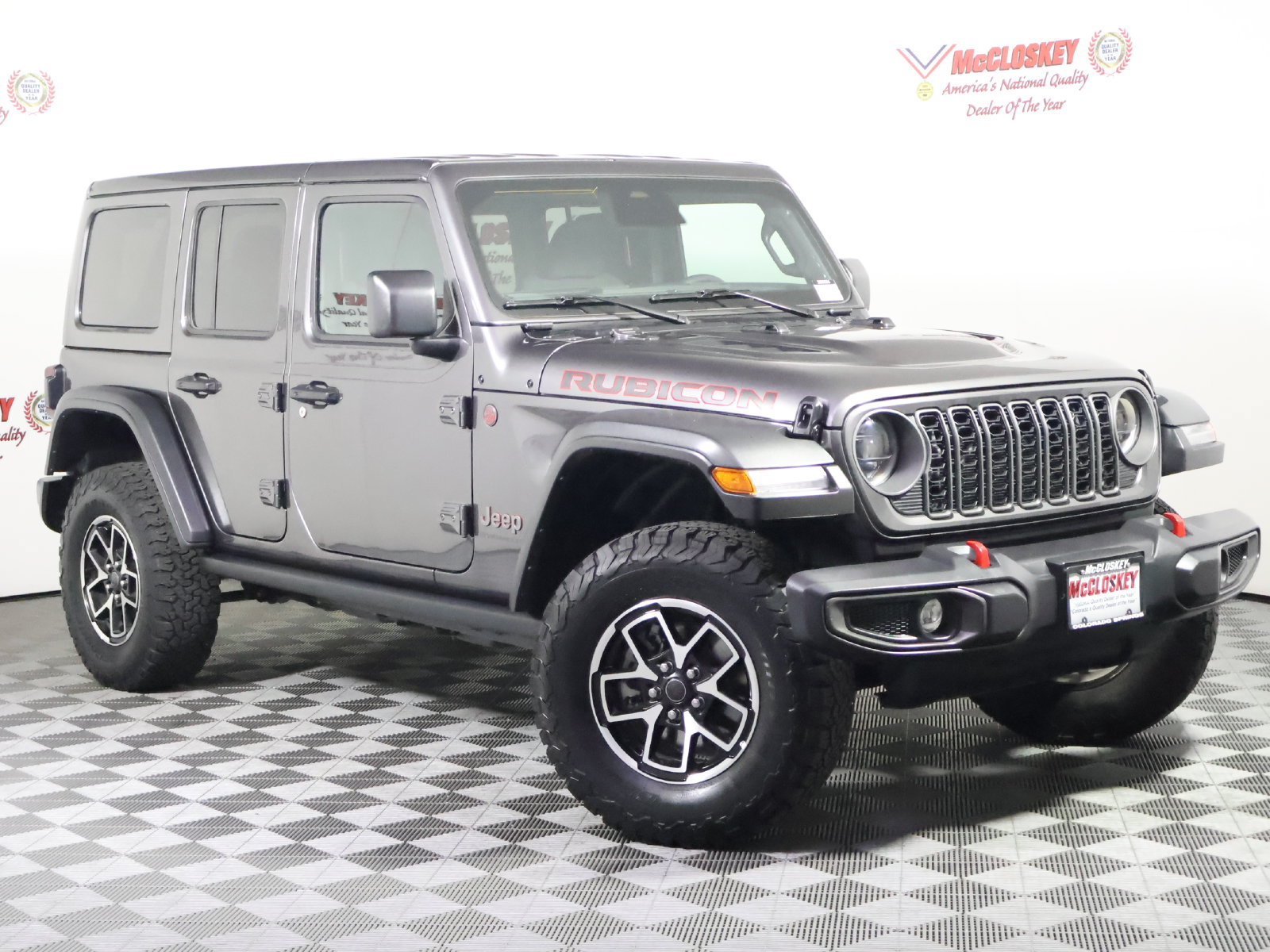 Used 2025 Jeep Wrangler Unlimited Rubicon AWD/4WD image 2