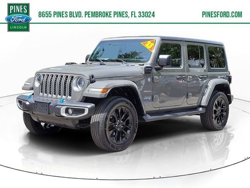 Used 2023 Jeep Wrangler Unlimited Sahara w/ Cold Weather Group AWD/4WD image 1