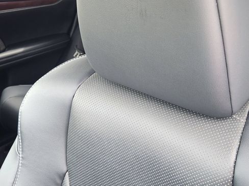 Used 2020 Lexus RX 450h AWD w/ Premium Package image 18