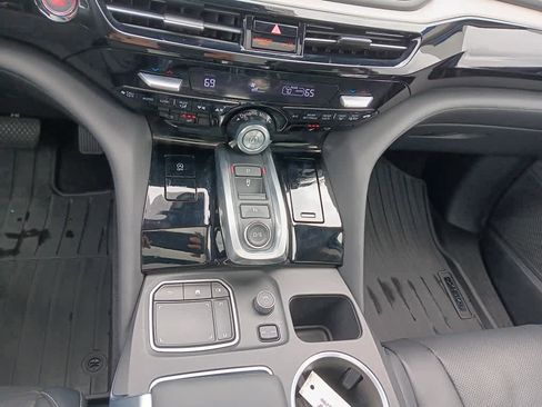 Used 2023 Acura MDX SH-AWD w/ Technology Package image 31