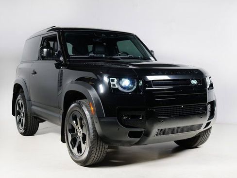 Used 2023 Land Rover Defender 90 S image 10