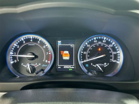 Used 2019 Toyota Highlander SE image 13