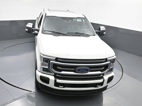 Used 2022 Ford F250 Platinum w/ FX4 Off-Road Package image 31