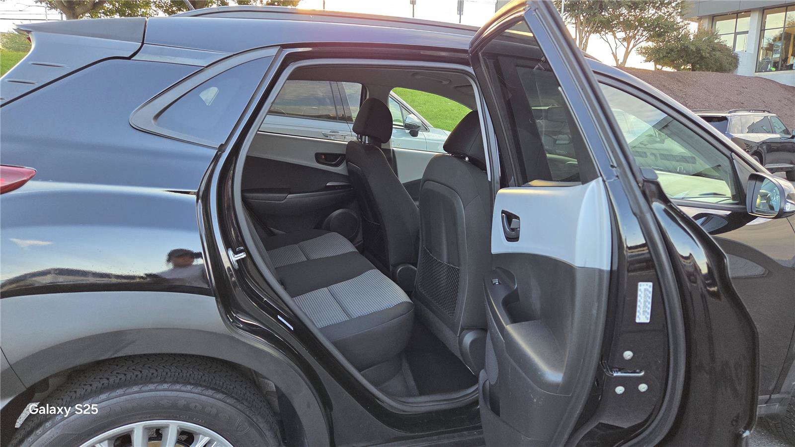 Used 2019 Hyundai Kona SEL FWD image 32