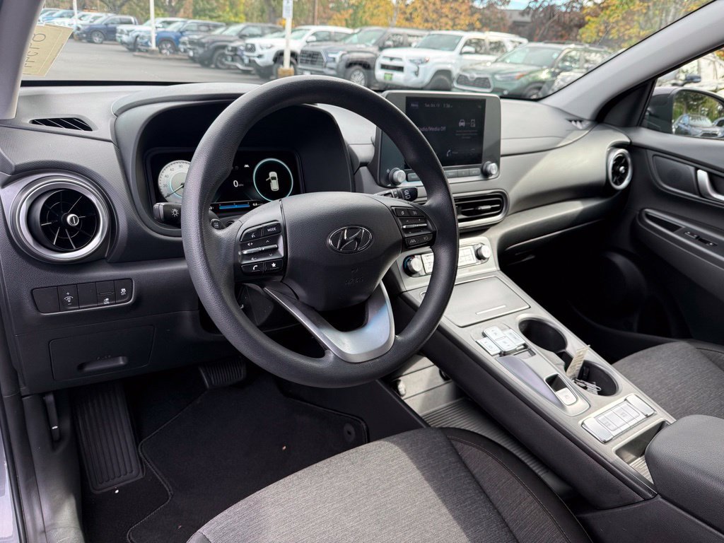 Used 2022 Hyundai Kona SEL w/ Cargo Package FWD image 13