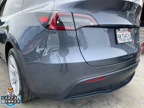 Used 2023 Tesla Model Y Long Range AWD/4WD image 91