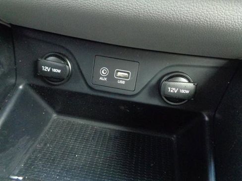 Used 2018 Hyundai Tucson SE image 28