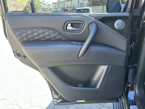 Used 2024 INFINITI QX80 Sensory image 23