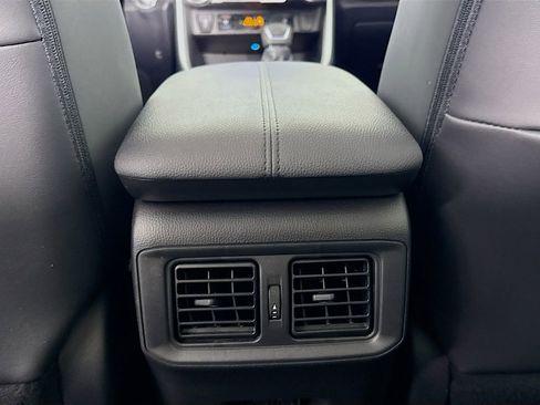 Used 2024 Toyota RAV4 Limited image 33