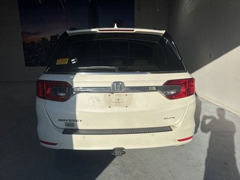 Used 2018 Honda Odyssey Elite image 7