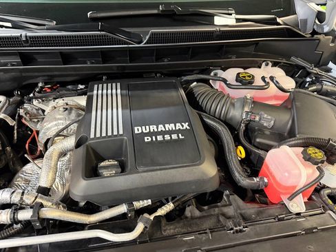Used 2026 GMC Yukon XL Denali Ultimate AWD/4WD image 6