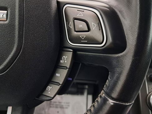 Used 2019 Land Rover Range Rover Evoque image 13