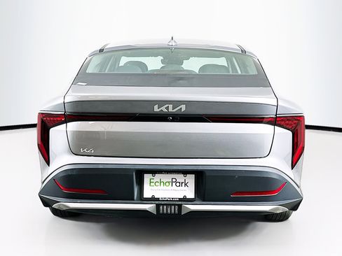 Used 2025 Kia K4 LXS image 7