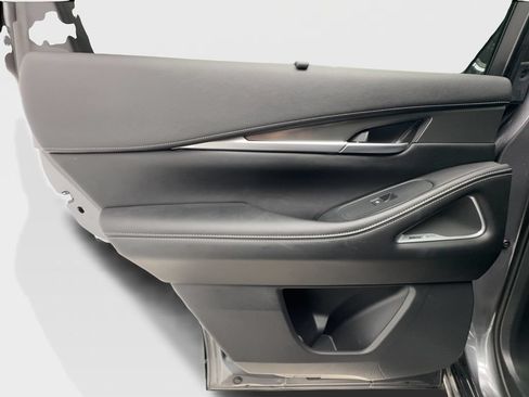 Used 2025 INFINITI QX60 Luxe FWD image 27