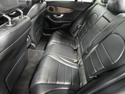 Used 2017 Mercedes-Benz C 300 4MATIC Sedan image 33
