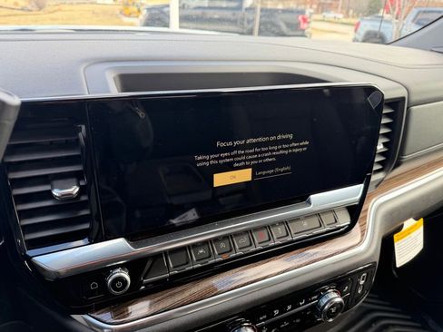 New 2026 GMC Sierra 1500 Elevation image 13