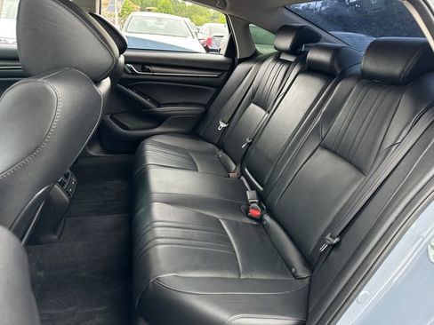 Used 2021 Honda Accord Touring image 19