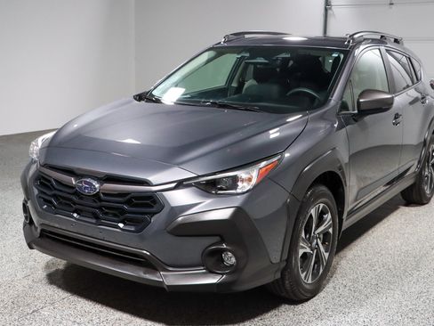 Used 2024 Subaru Crosstrek 2.0i Premium w/ Crosstrek Mirror Package AWD/4WD image 30