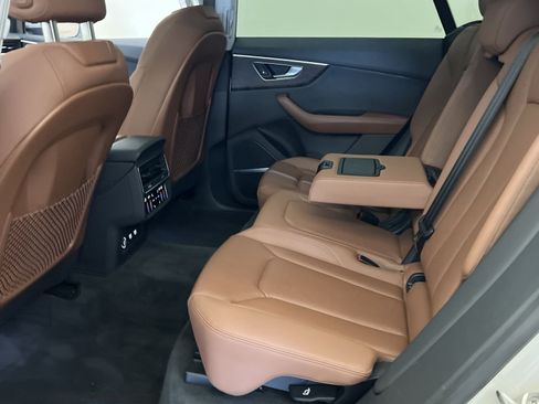 Used 2020 Audi Q8 Premium Plus AWD/4WD image 24