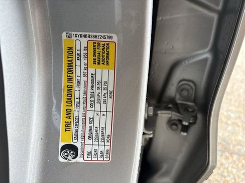 Certified 2017 Cadillac XT5 Luxury image 34