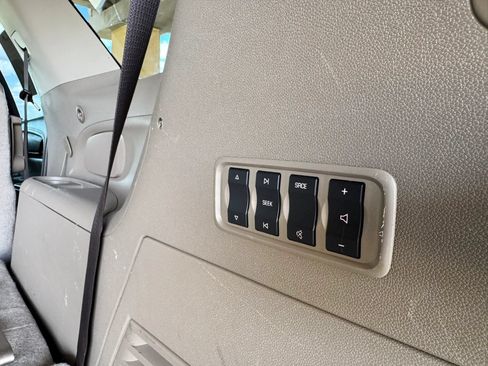 Used 2014 GMC Acadia Denali FWD image 26