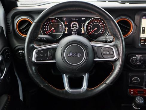 Used 2020 Jeep Gladiator Mojave AWD/4WD image 13
