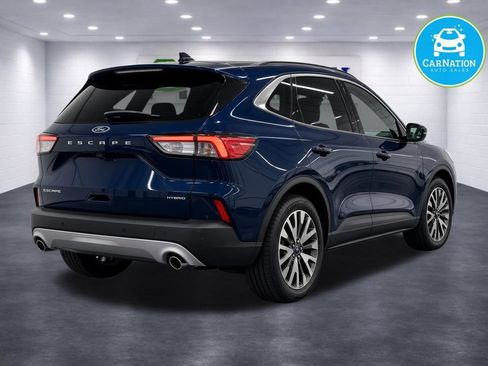 Used 2020 Ford Escape Titanium AWD/4WD image 5