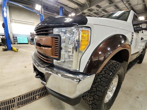 Used 2017 Ford F250 XL w/ Power Equipment Group image 29
