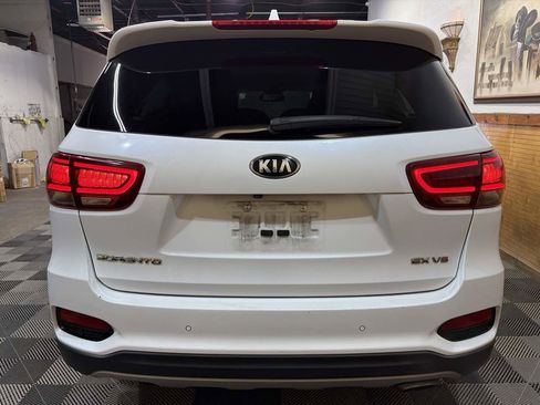 Used 2019 Kia Sorento EX image 4