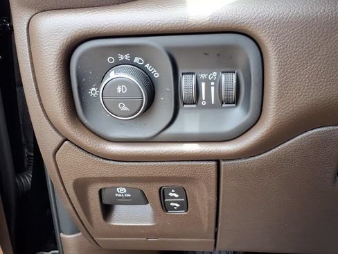 New 2026 RAM 1500 Laramie AWD/4WD image 21