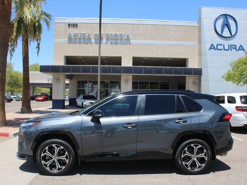 Used 2025 Toyota RAV4 XSE AWD/4WD image 2