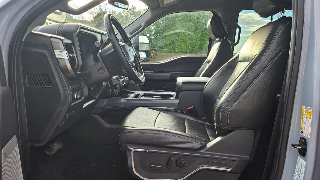 Used 2024 Ford F250 Lariat w/ Lariat Ultimate Package AWD/4WD image 29